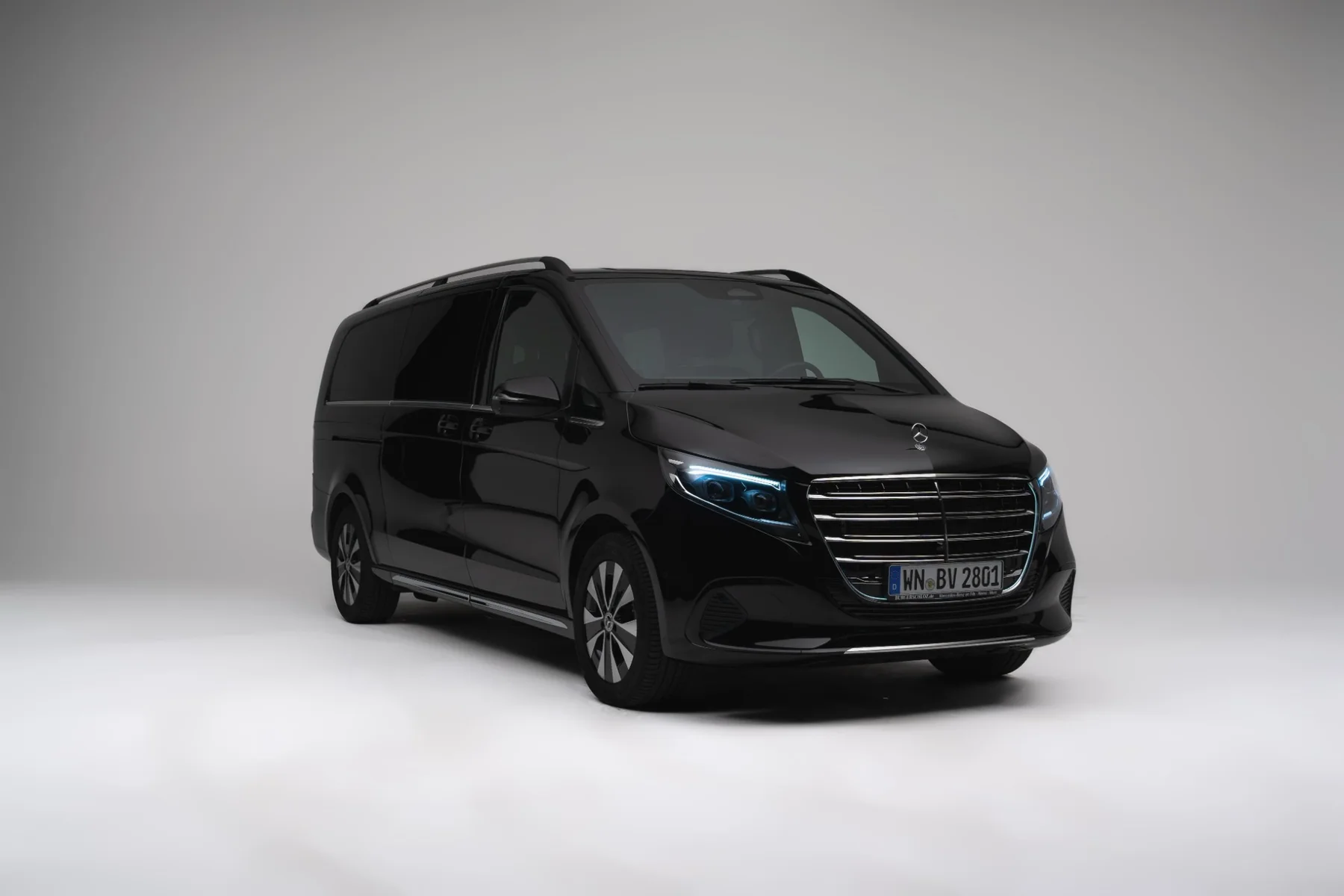 Mercedes-Benz V-Klasse von BL-First, WN BV 2801